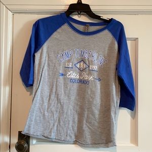 3/4 quarter t-shirt.